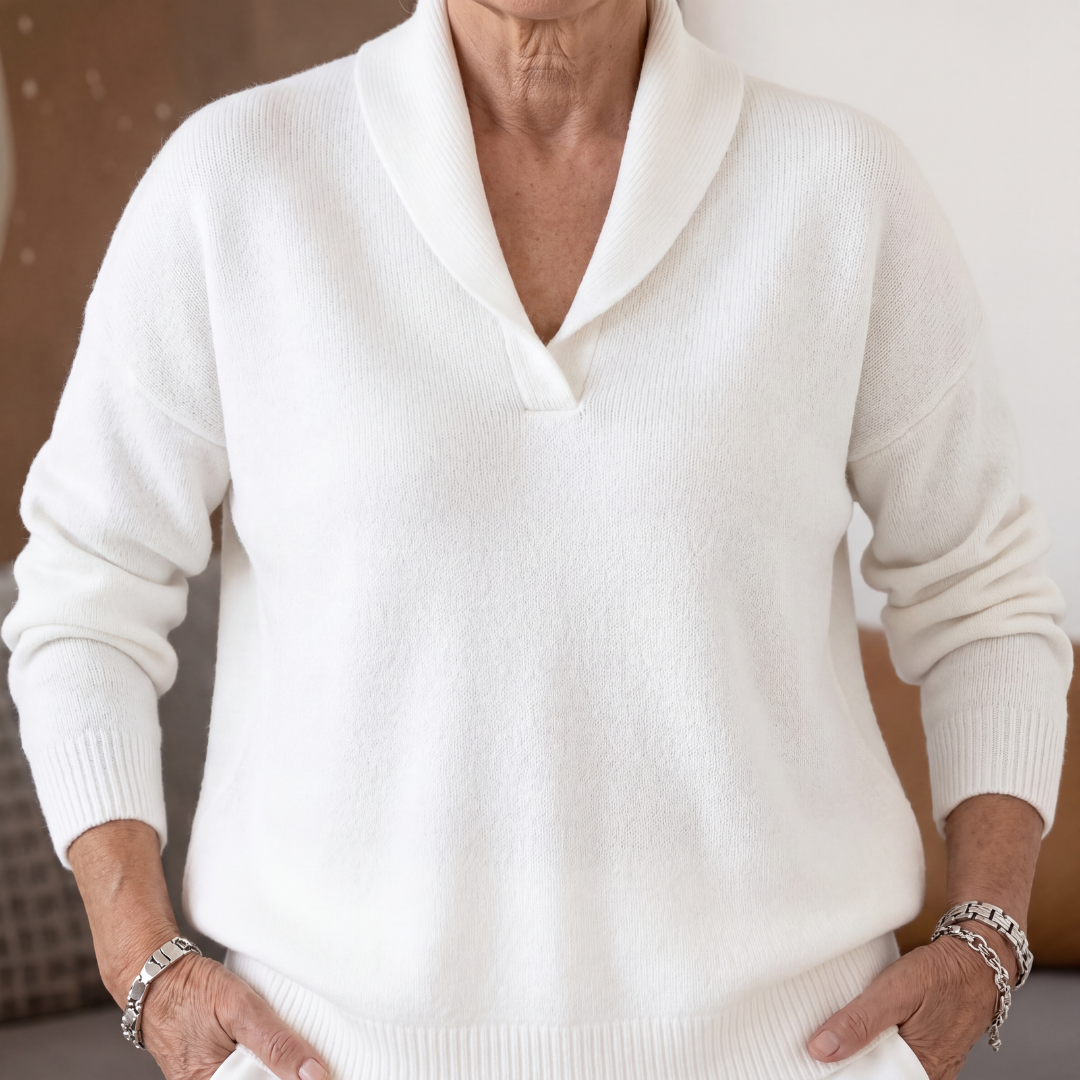 CLARISSA™ - ELEGANT V-NECK COMFORT SWEATER