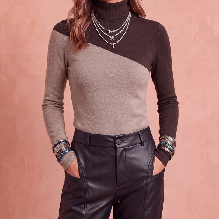 PALOMA™ - ELEGANT HIGH-NECK SWEATER