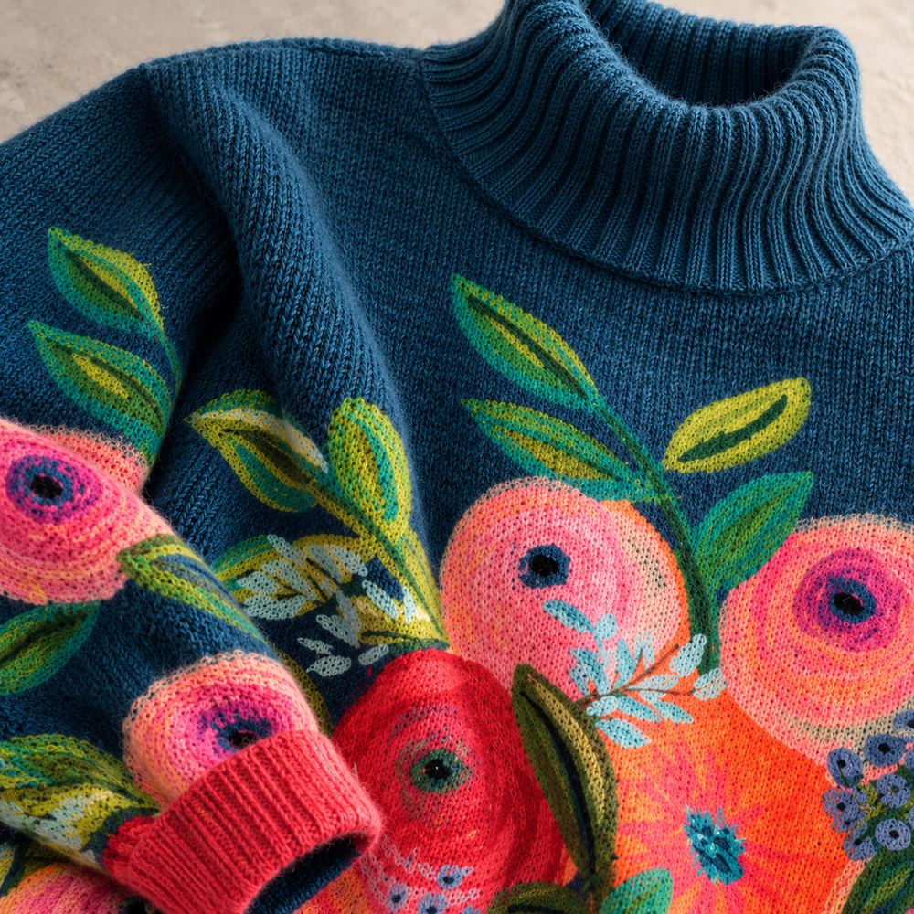ALICE™ - ELEGANT FLORAL TURTLENECK SWEATER