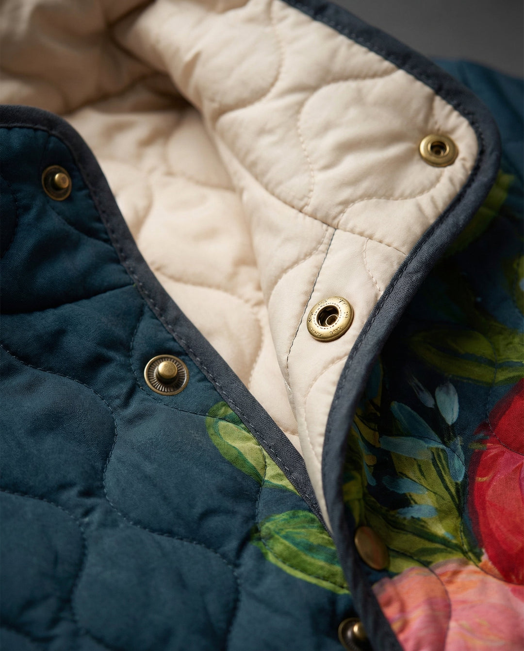 AMAYA™ - VINTAGE QUILTED FLORAL JACKET